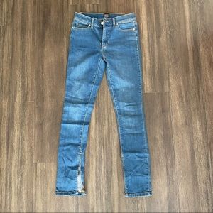 UO BDG Twig Mid Rise Jeans